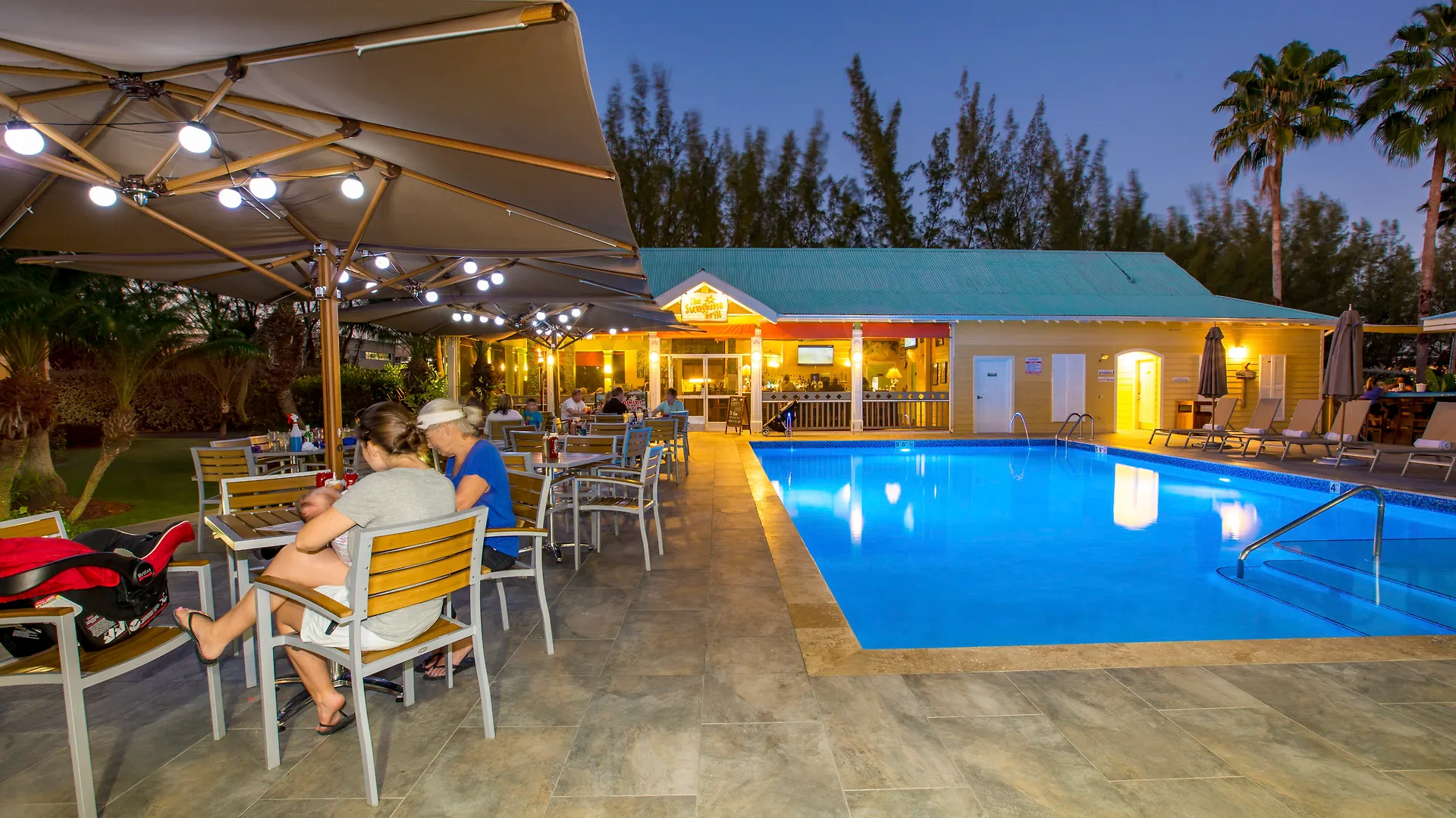 Sunshine Suites Resort West Bay